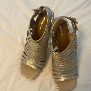 Donald Pliner Sevanna heel sandal